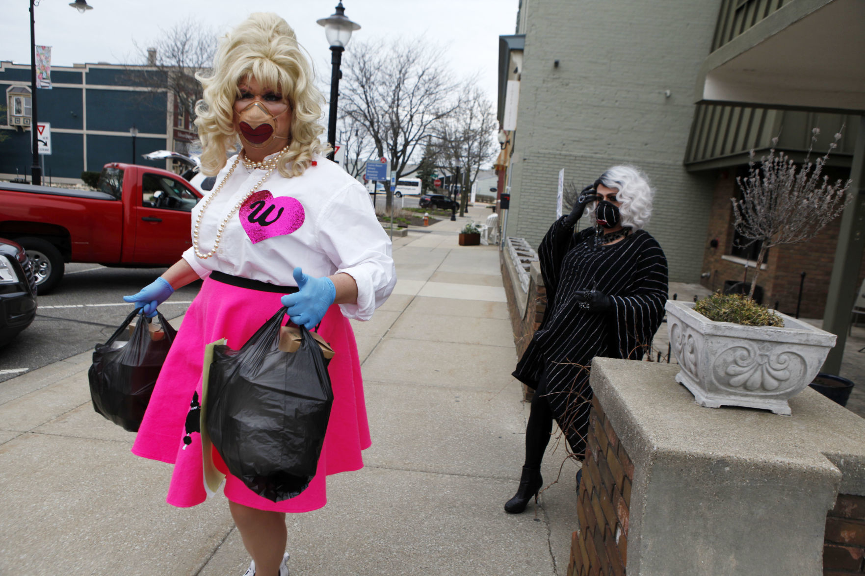 Gallery: "Dragside" pickup